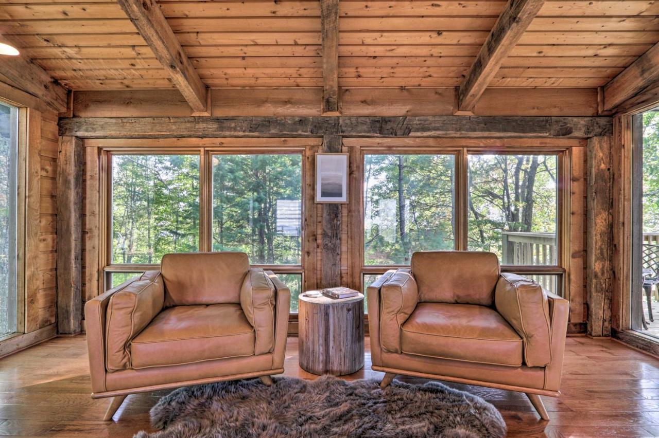 Upscale Gatlinburg Cabin Deck, Fire Pit And Hot Tub Exterior foto