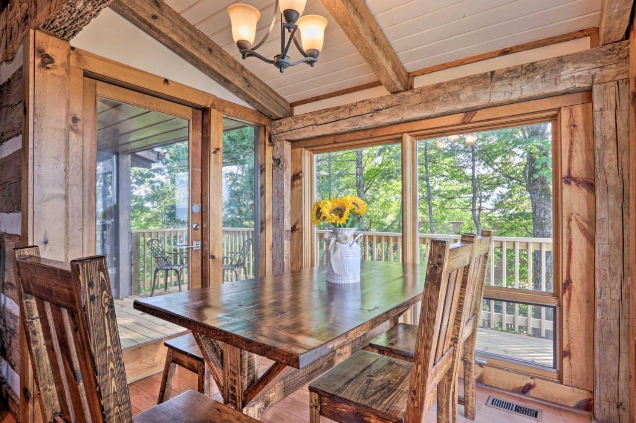 Upscale Gatlinburg Cabin Deck, Fire Pit And Hot Tub Exterior foto
